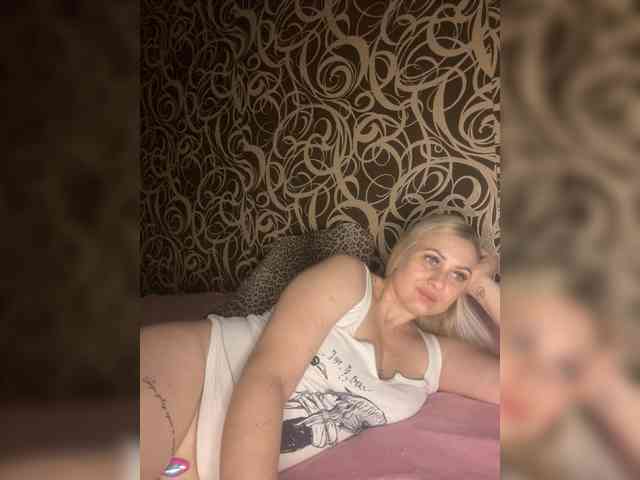 Alinka11127 webcam