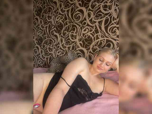 Alinka11127 webcam