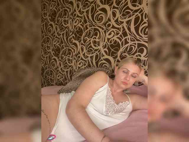 Alinka11127 webcam