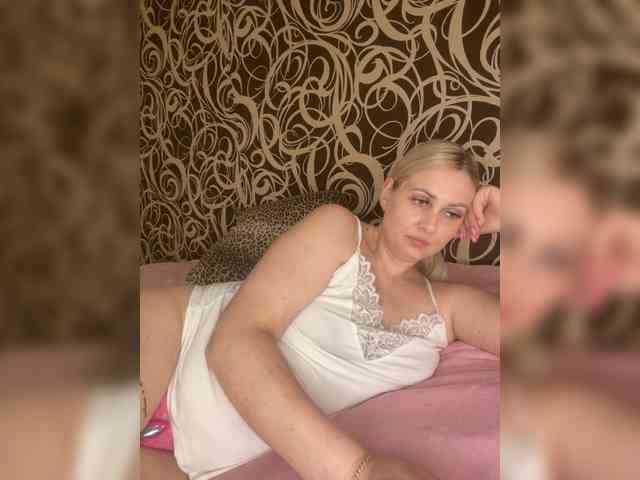 Alinka11127 webcam