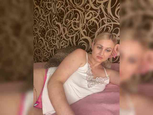 Alinka11127 webcam