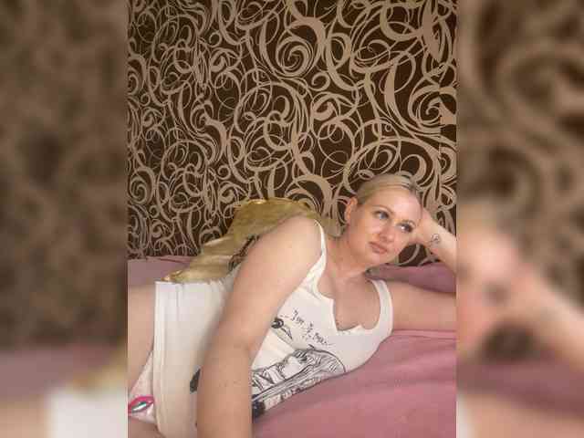 Alinka11127 webcam