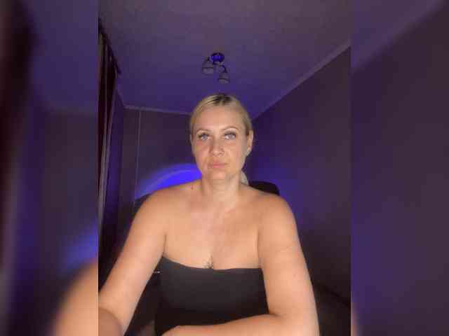 Alli666 webcam