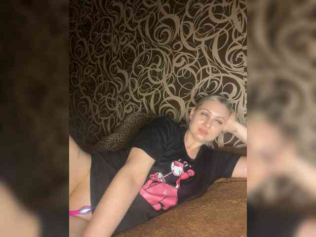 Enni1 Live Webcam on BongaCams