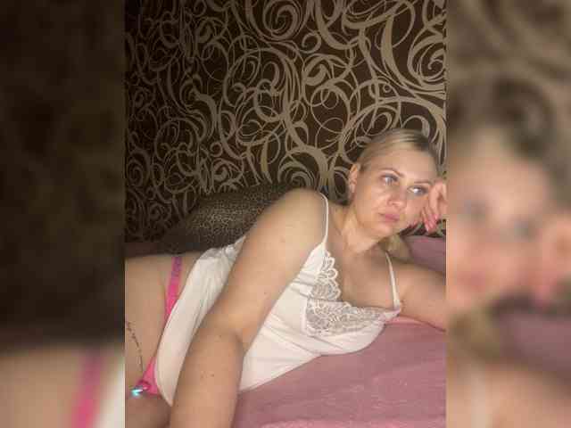 Alinka11127 webcam