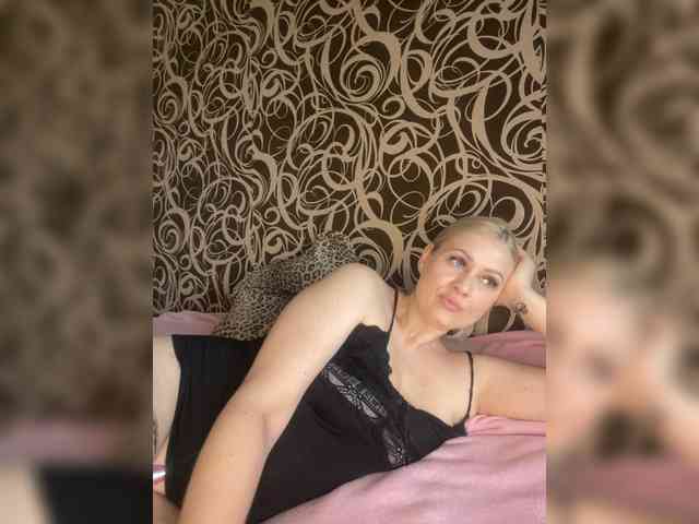 Alinka11127 webcam