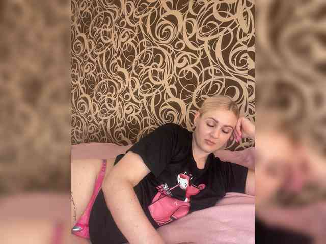 Alinka11127 webcam
