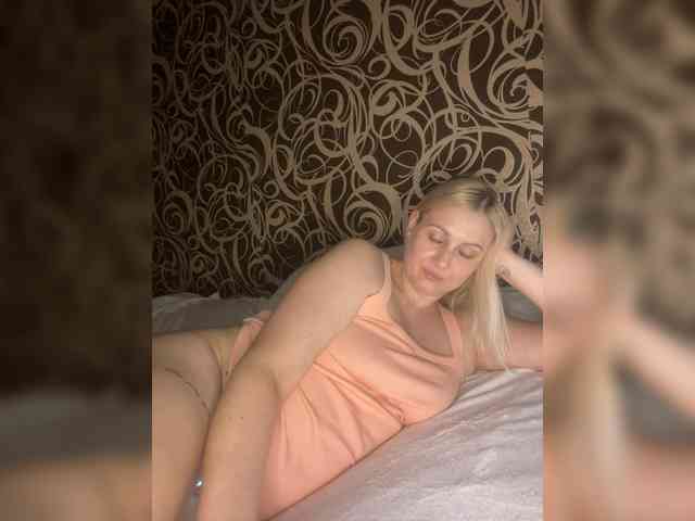 Alli666 webcam
