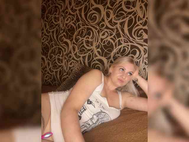 Alinka11127 webcam