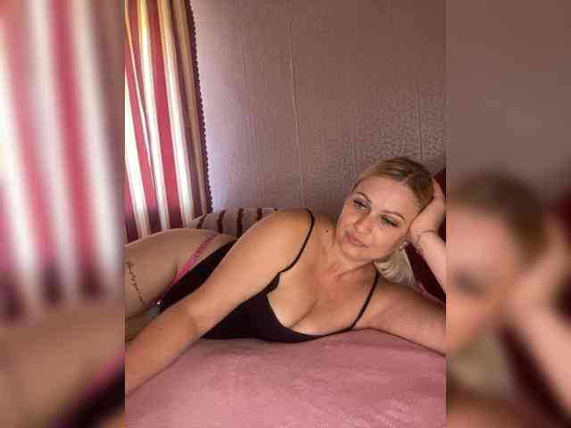 Alli666 webcam