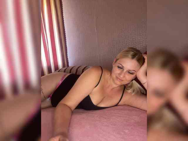 Alli666 webcam
