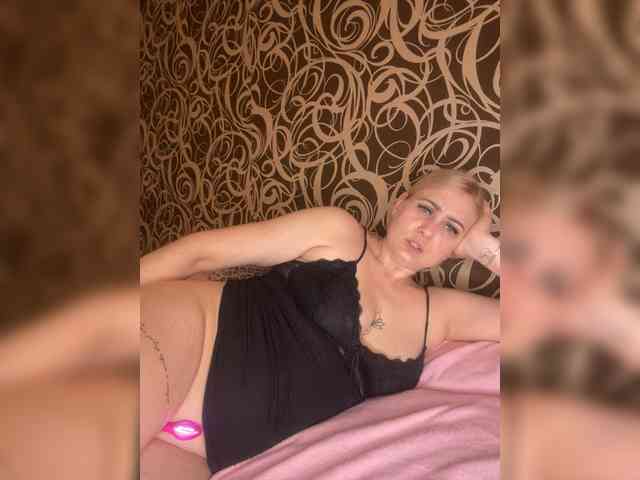 Alinka11127 webcam