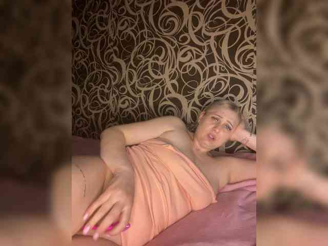Alinka11127 webcam