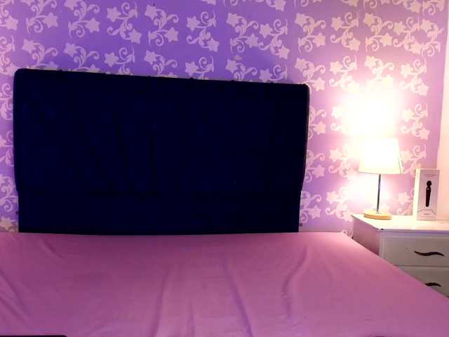 LittleKloe live cam on BongaCams