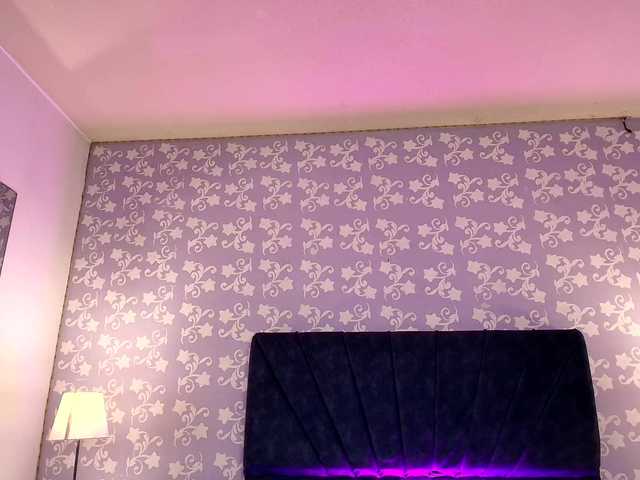 LittleKloe live cam on BongaCams