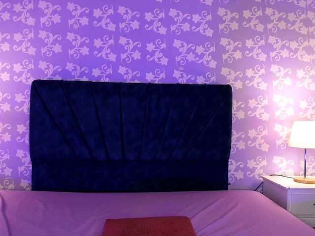 LittleKloe live cam on BongaCams