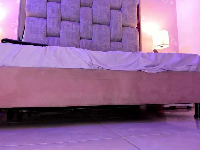 LittleKloe live cam on BongaCams
