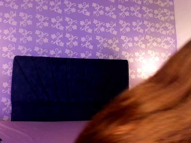 LittleKloe live cam preview