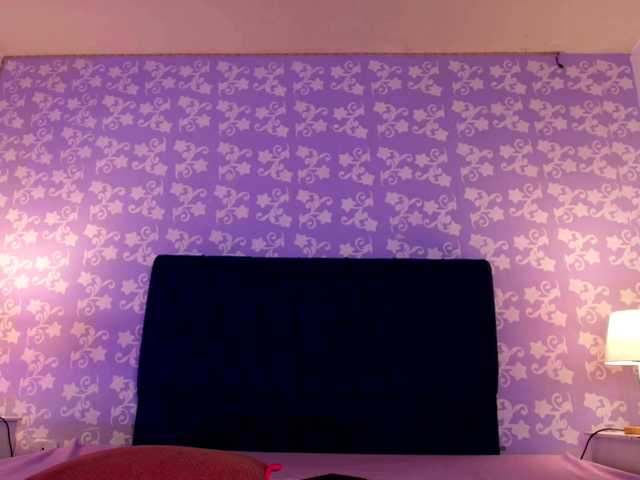 LittleKloe live cam on BongaCams