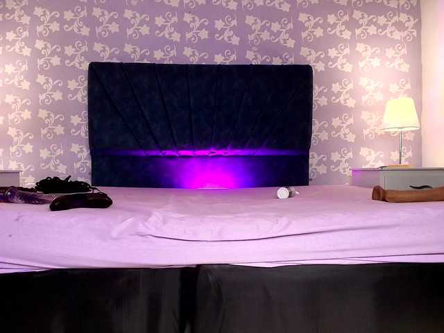 LittleKloe live cam on BongaCams