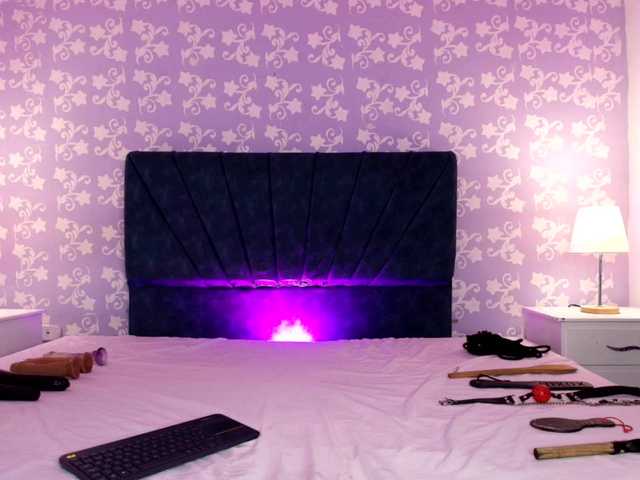 LittleKloe live cam on BongaCams