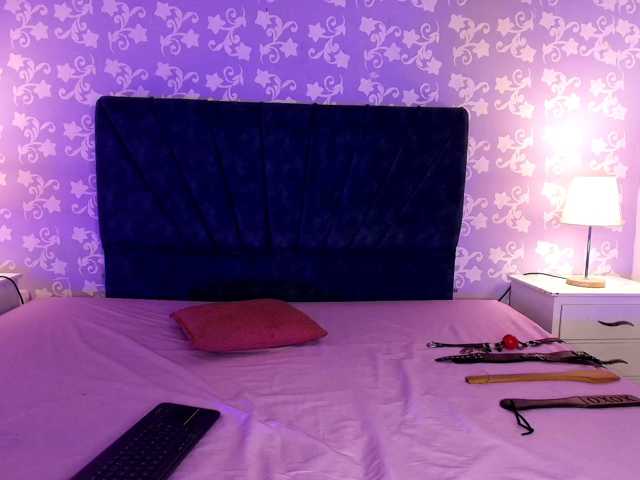 LittleKloe live cam on BongaCams