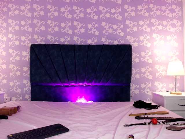 LittleKloe live cam on BongaCams