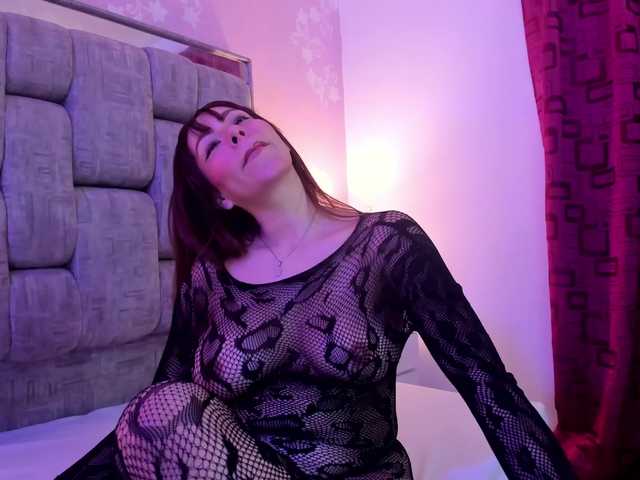LittleKloe live cam on BongaCams