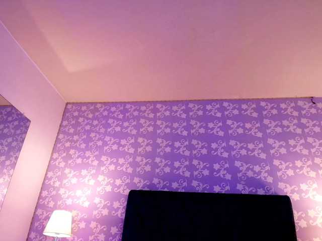 LittleKloe live cam on BongaCams