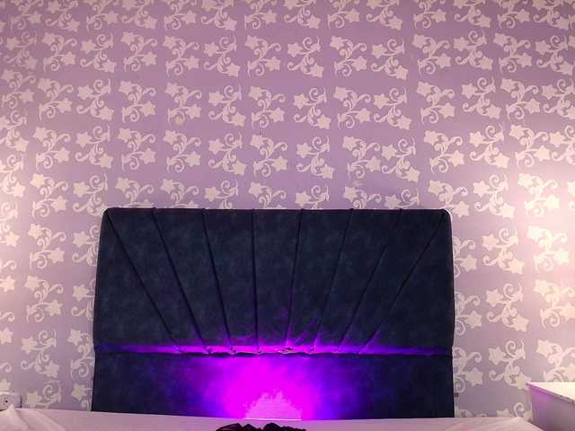 LittleKloe live cam on BongaCams