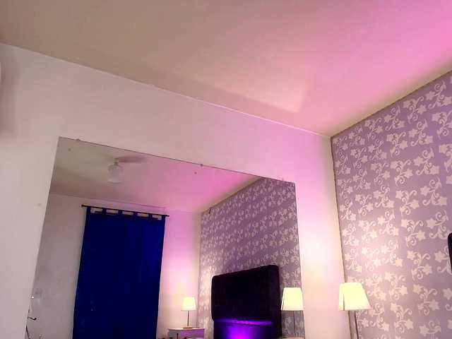 LittleKloe live cam on BongaCams