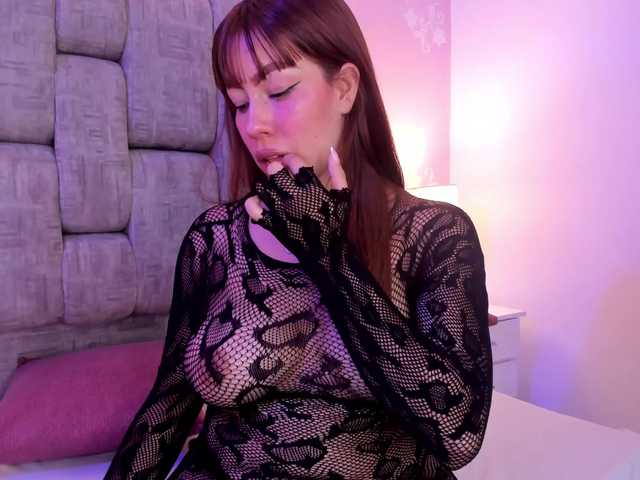LittleKloe live cam on BongaCams