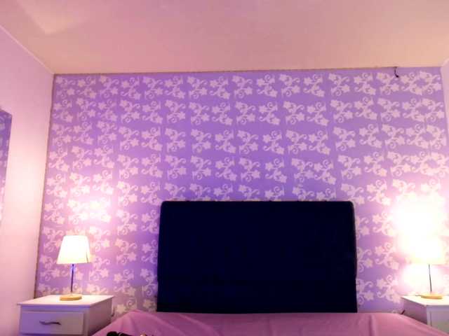 LittleKloe live cam on BongaCams