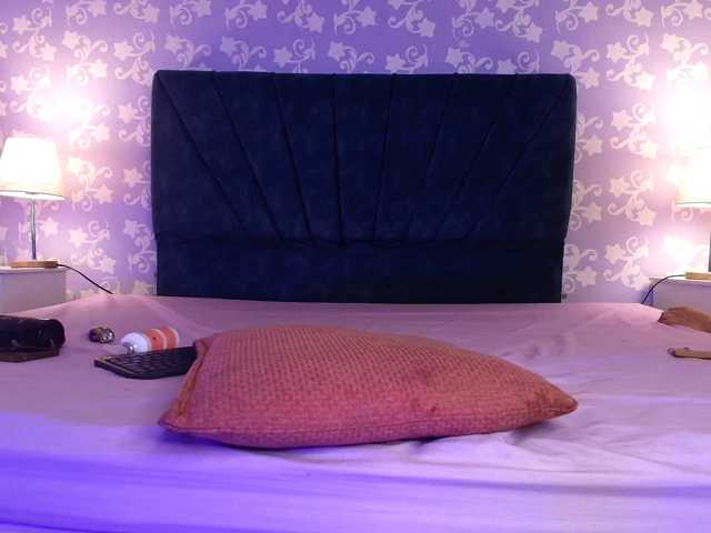 LittleKloe live cam on BongaCams