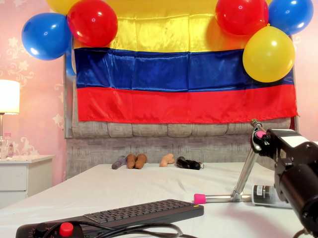 LittleKloe live cam on BongaCams