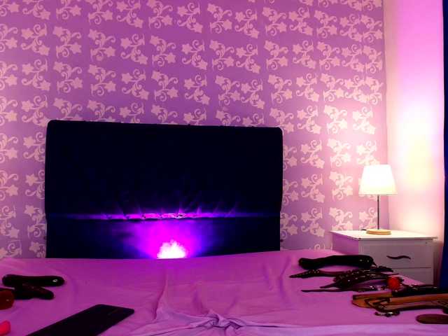 LittleKloe live cam on BongaCams
