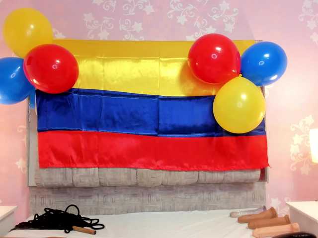 LittleKloe live cam on BongaCams