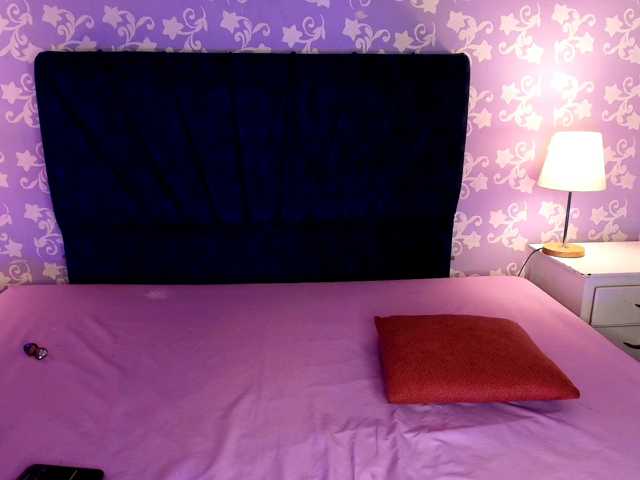 LittleKloe live cam on BongaCams