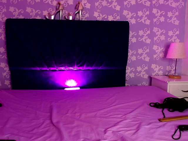 LittleKloe live cam on BongaCams