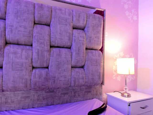 LittleKloe live cam on BongaCams