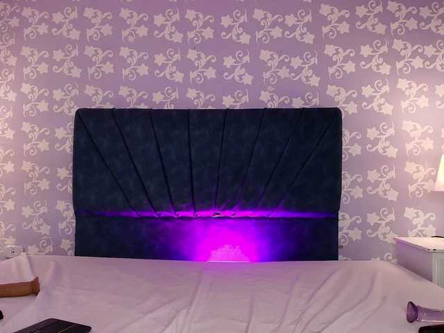LittleKloe live cam on BongaCams
