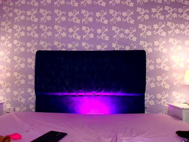 LittleKloe live cam on BongaCams