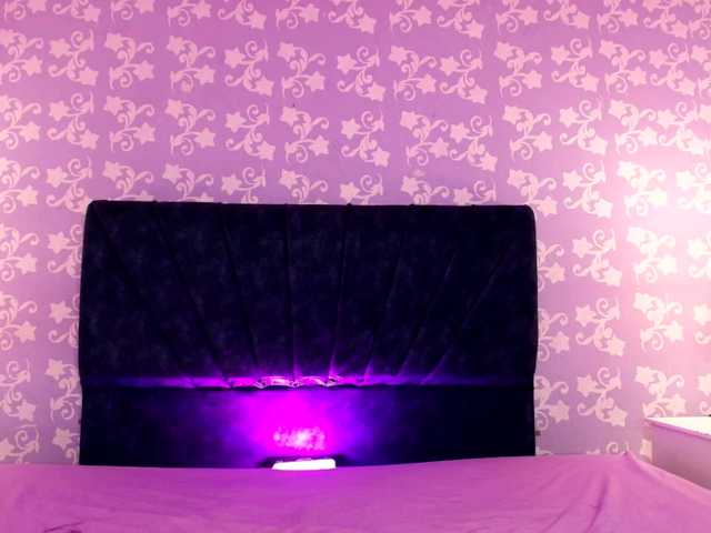 LittleKloe live cam on BongaCams