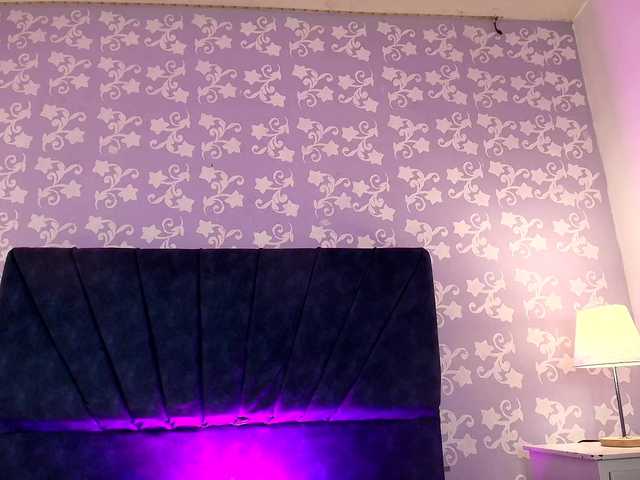 LittleKloe live cam on BongaCams