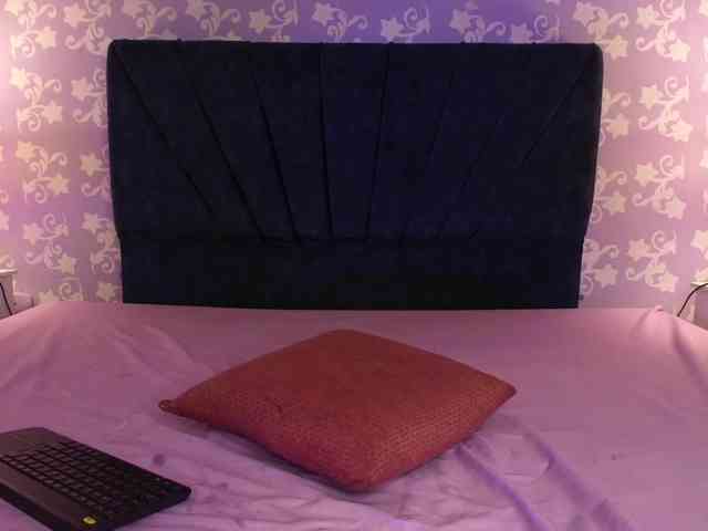 LittleKloe webcam
