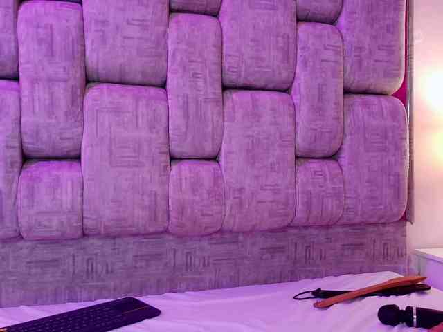 LittleKloe Live Webcam on BongaCams