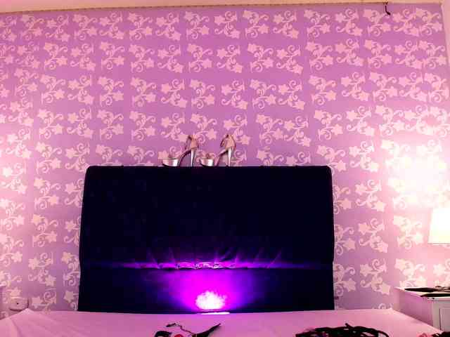 LittleKloe webcam