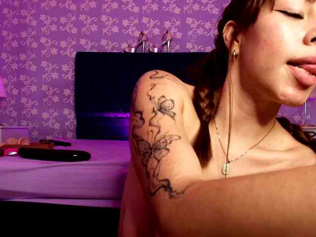 LittleKloe webcam