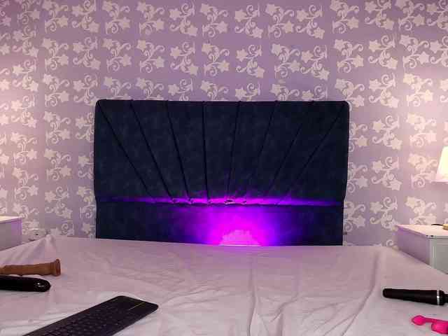 LittleKloe webcam