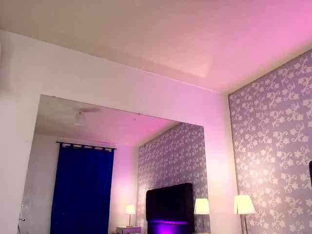LittleKloe webcam